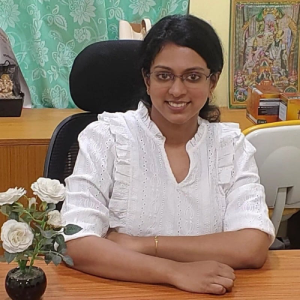 DR. R. SHRI NANDHINI DEVI